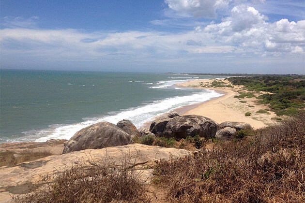 Crocodile Rock - east coast sri lanka holidays