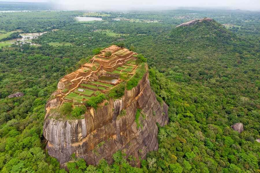 Sigiriya Lion Rock - sri lanka 4-day ititnerary Sigiriya Lion Rock - sri lanka 4-day ititnerary