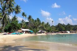 Unawatuna Bay - classic vacation in sri lanka 8 day