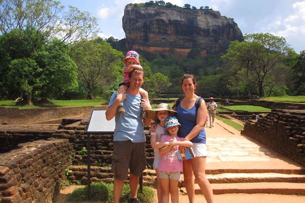 sri lanka family tours